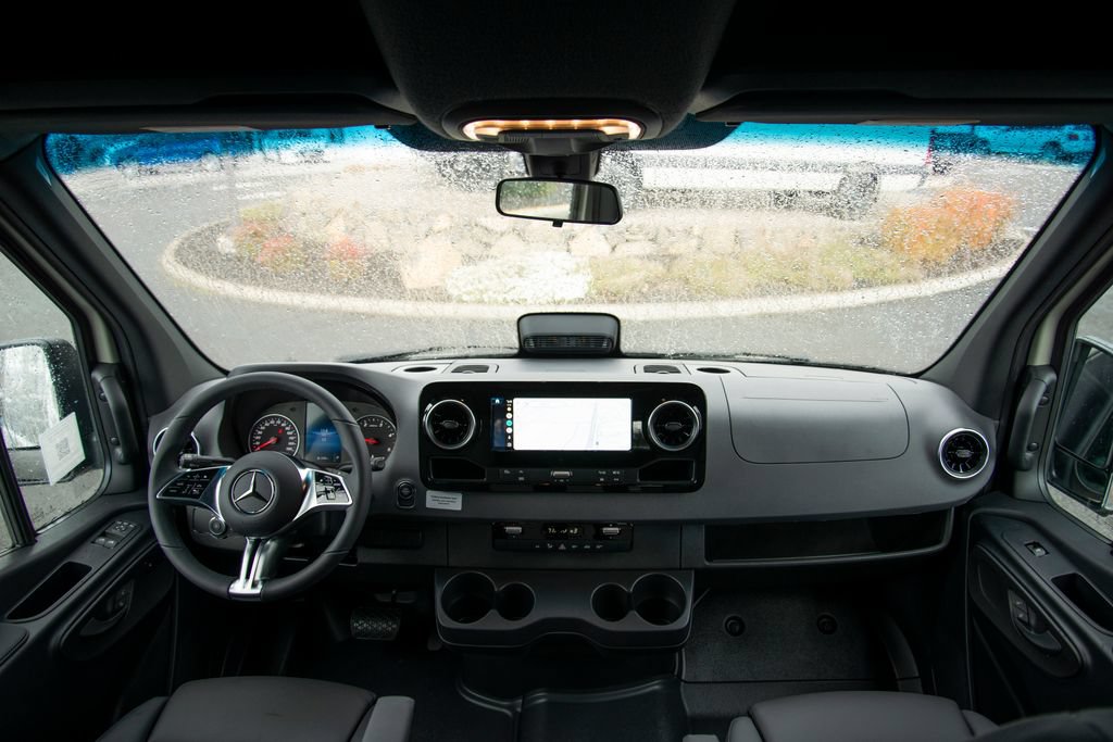 New 2026 Mercedes-Benz Sprinter 2500 image 17