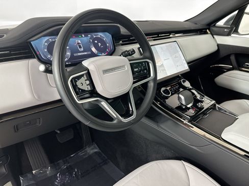Certified 2023 Land Rover Range Rover Sport SE AWD/4WD image 10