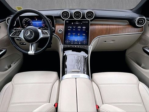 Used 2023 Mercedes-Benz GLC 300 4MATIC image 7