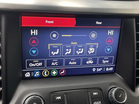 Certified 2023 GMC Acadia SLE w/ Driver Convenience Package image 21