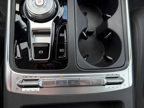 New 2026 Kia Carnival SX w/ SX Dark Edition Package FWD image 20
