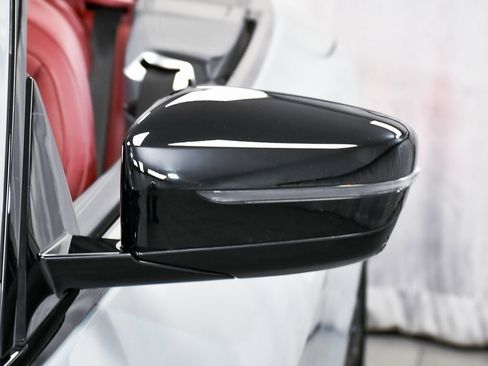 Used 2023 BMW 440i xDrive Convertible w/ Premium Package image 95