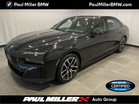 Used 2024 BMW i7 xDrive60 w/ Executive Package image 1