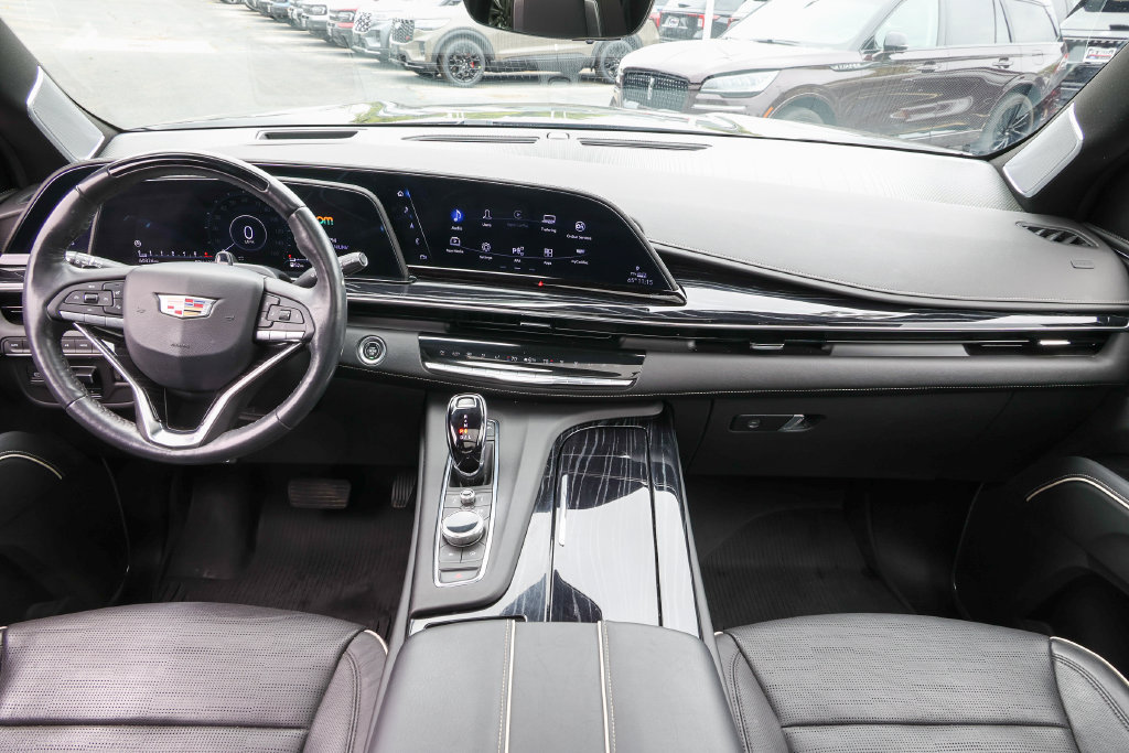 Used 2023 Cadillac Escalade Sport w/ LPO, ONYX Package AWD/4WD image 8