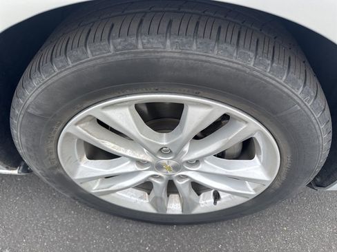 Used 2018 Chevrolet Malibu LT image 7