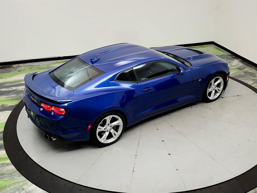 Used 2019 Chevrolet Camaro SS RWD image 33