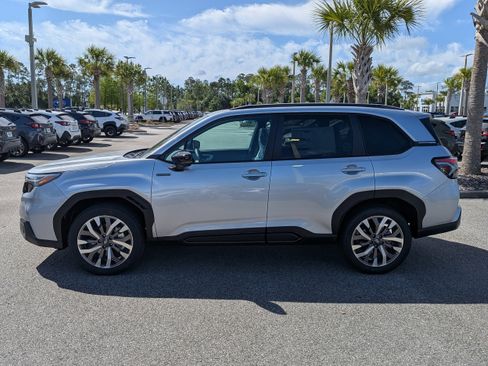 New 2026 Subaru Forester Touring AWD/4WD image 7