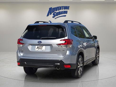 Used 2023 Subaru Forester Limited AWD/4WD image 6