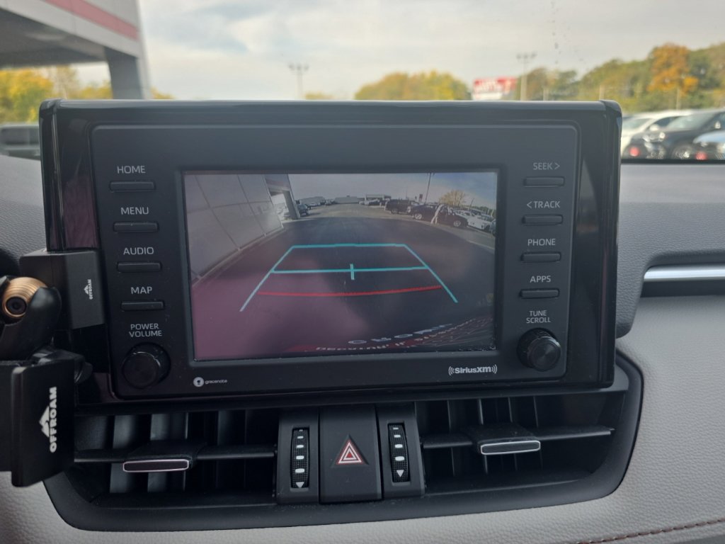 Used 2022 Toyota RAV4 XLE Premium AWD/4WD image 24