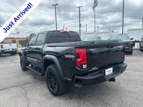 Used 2024 Chevrolet Colorado Trail Boss w/ Advanced Trailering Package AWD/4WD image 5