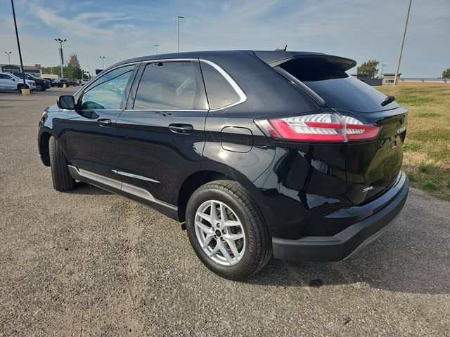 Used 2024 Ford Edge SEL w/ Convenience Package AWD/4WD image 3