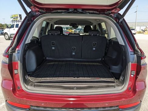 Used 2023 Jeep Grand Cherokee Limited w/ Luxury Tech Group II image 12