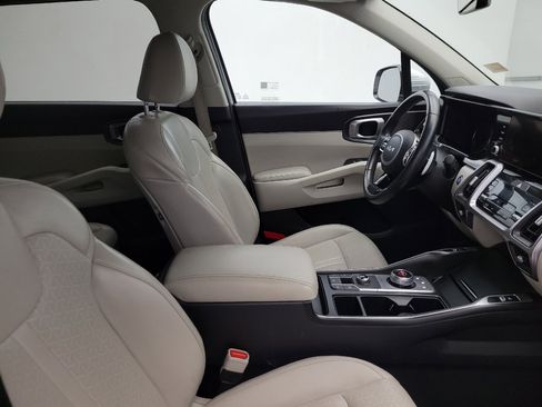 Used 2023 Kia Sorento EX AWD/4WD image 21