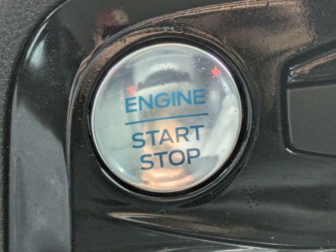 Used 2023 Ford Escape Platinum FWD image 37