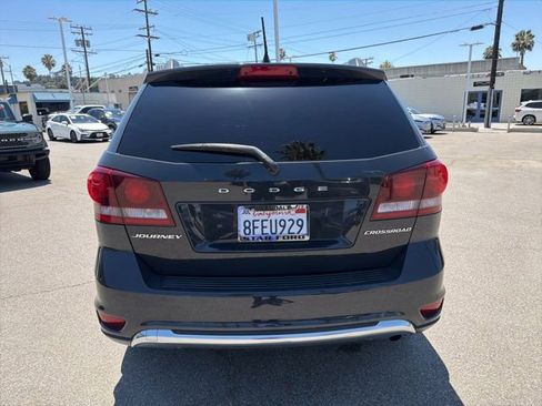 Used 2018 Dodge Journey Crossroad FWD image 6