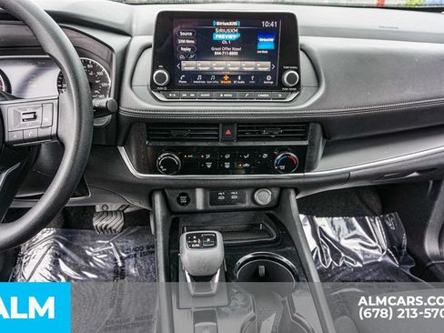 Used 2024 Nissan Rogue S FWD image 38