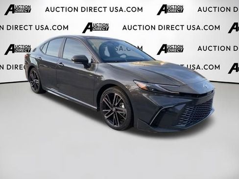 Used 2025 Toyota Camry XSE FWD image 23