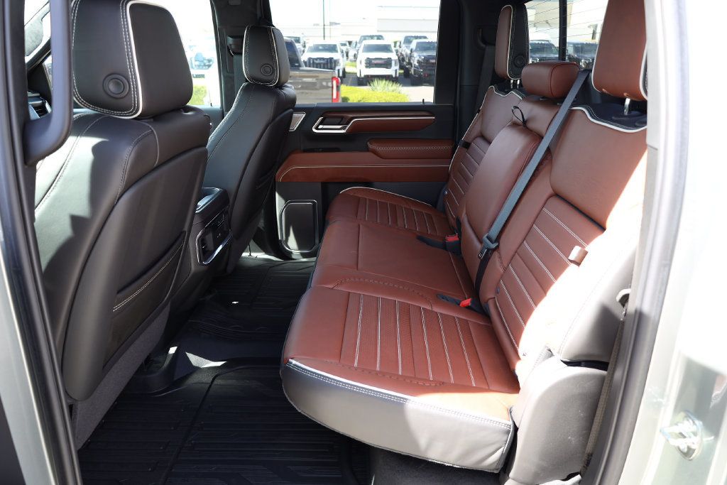 New 2026 GMC Sierra 2500 Denali Ultimate w/ LPO, Black Badging Package AWD/4WD image 18