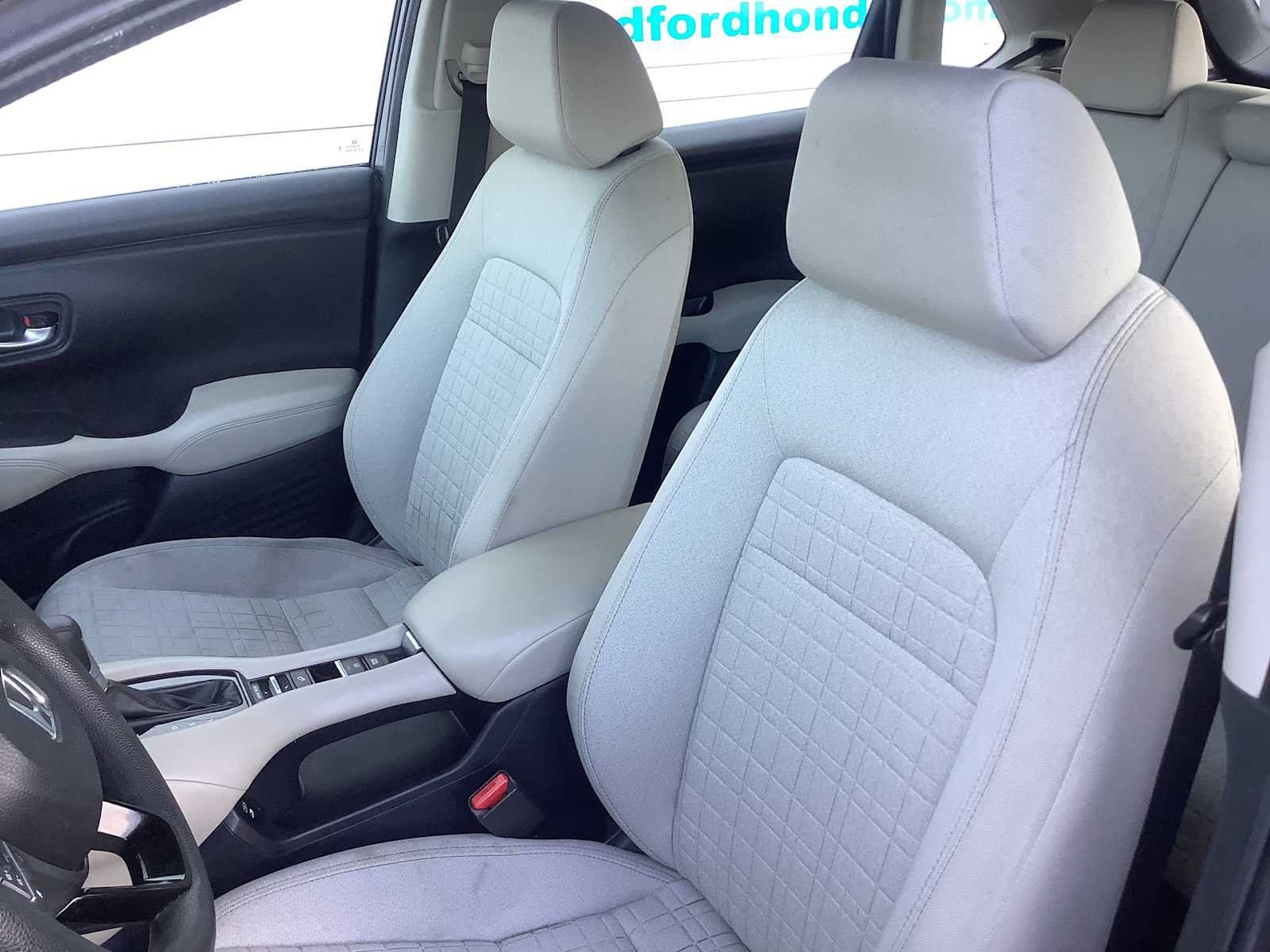 Used 2024 Honda HR-V LX image 11