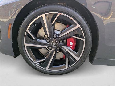 New 2025 Audi S6 e-tron Premium Plus image 21