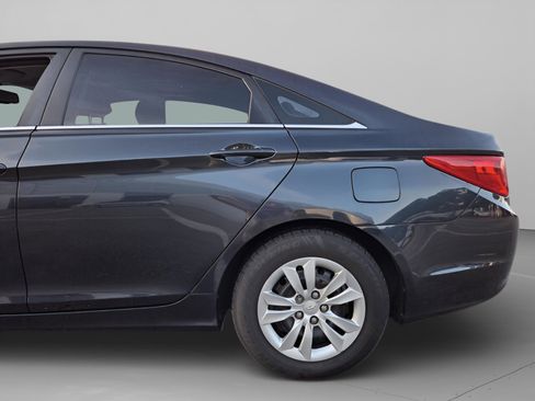Used 2012 Hyundai Sonata GLS image 25