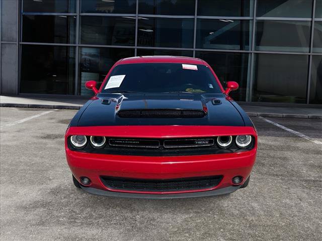 Used 2017 Dodge Challenger R/T w/ Driver Convenience Group RWD image 6