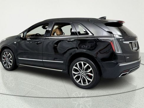 Certified 2022 Cadillac XT5 Sportv w/ Platinum Package AWD/4WD image 3