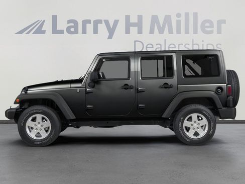 Used 2013 Jeep Wrangler Unlimited Sport w/ Max Tow Pkg image 3