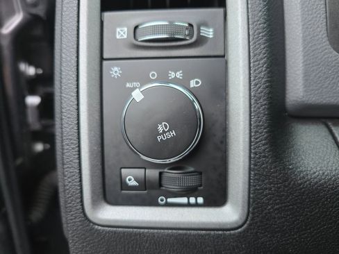 Used 2017 RAM 1500 Express image 22