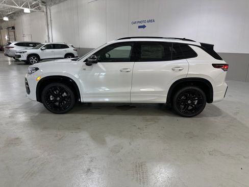 New 2026 Volkswagen Tiguan SE R-Line image 5