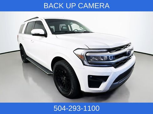 Used 2022 Ford Expedition XLT image 3