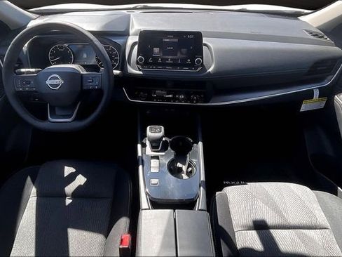 New 2026 Nissan Rogue SV w/ Cold Weather Package image 5