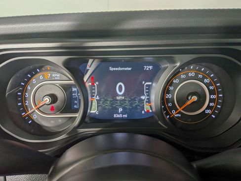 Used 2024 Jeep Gladiator Mojave image 26