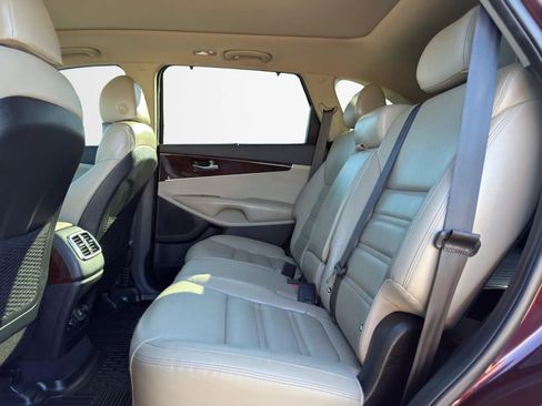 Used 2018 Kia Sorento EX w/ EX Advanced Touring Package image 22