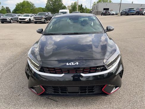 Used 2023 Kia Forte GT w/ GT2 Package FWD image 4