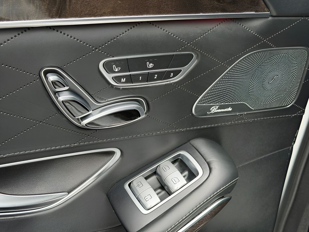Used 2016 Mercedes-Benz S 63 AMG 4MATIC Sedan image 25