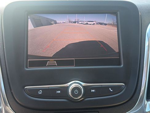 Used 2022 Chevrolet Equinox LT FWD image 27