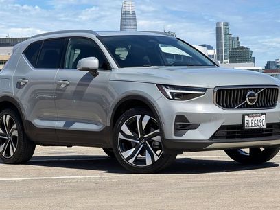 Certified 2024 Volvo XC40 B5 Ultimate w/ Climate Package
