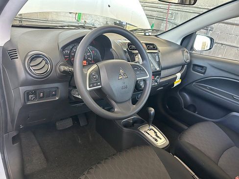 New 2025 Mitsubishi Outlander SEL image 35