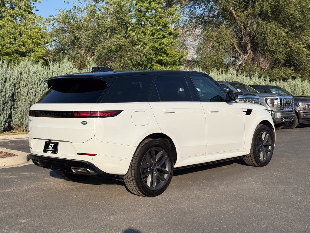 Used 2023 Land Rover Range Rover Sport SE Dynamic AWD/4WD image 9