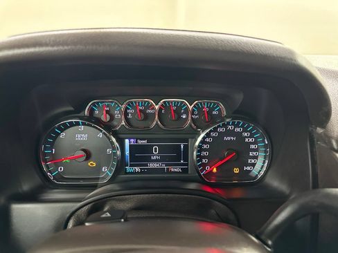 Used 2017 Chevrolet Suburban LT w/ Luxury Package AWD/4WD image 45