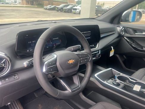 New 2026 Chevrolet Equinox LT FWD image 16