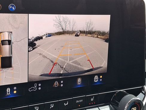 Used 2024 Chevrolet Colorado Z71 w/ Z71 Convenience Package 2 image 5