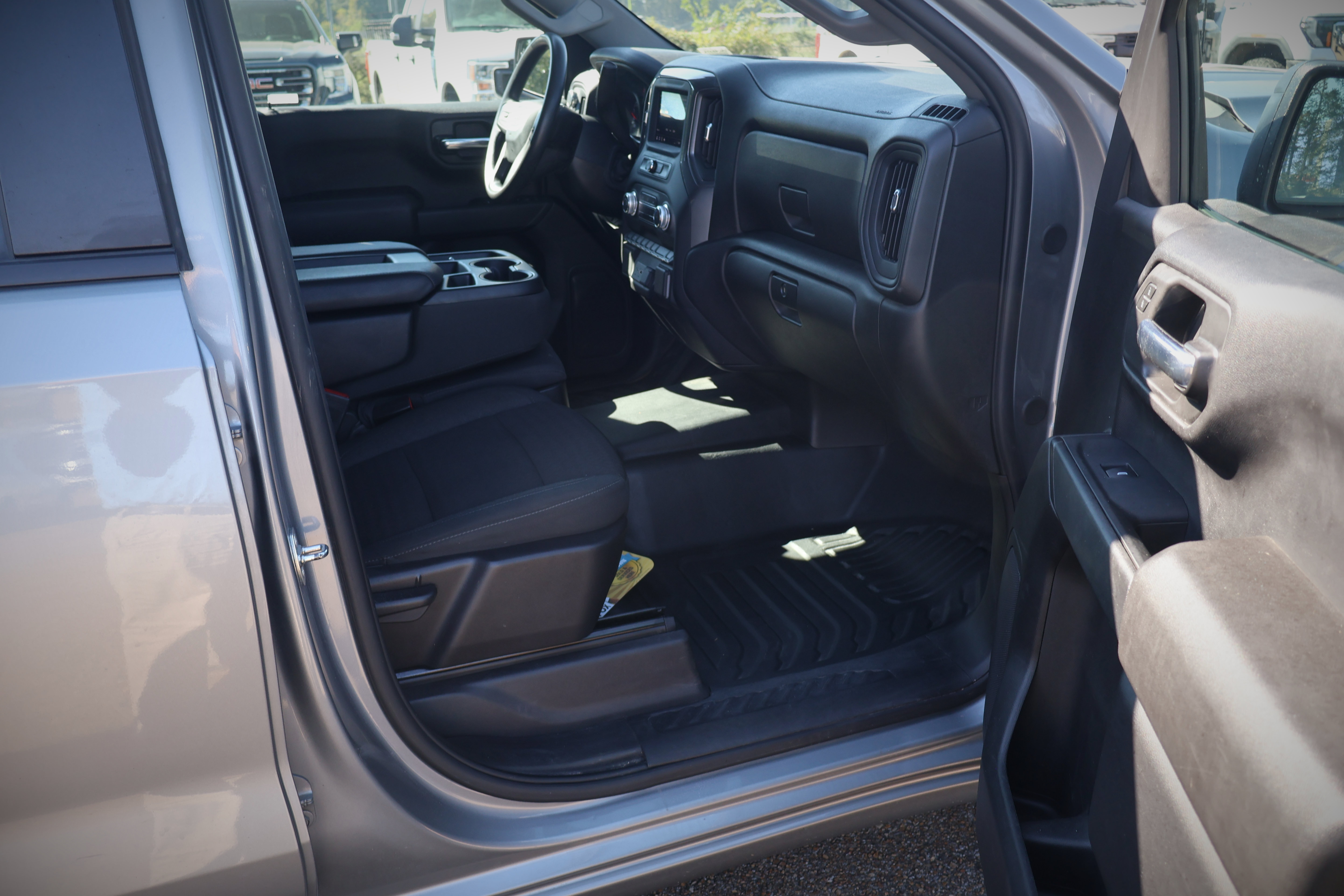 Used 2024 GMC Sierra 1500 Pro AWD/4WD image 17