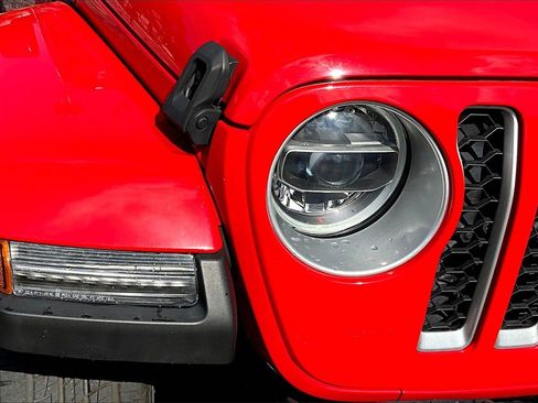 Used 2021 Jeep Gladiator Overland w/ Popular Equipment Package image 30