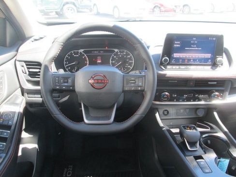 Used 2025 Nissan Rogue SV w/ Rock Creek Premium Package AWD/4WD image 16