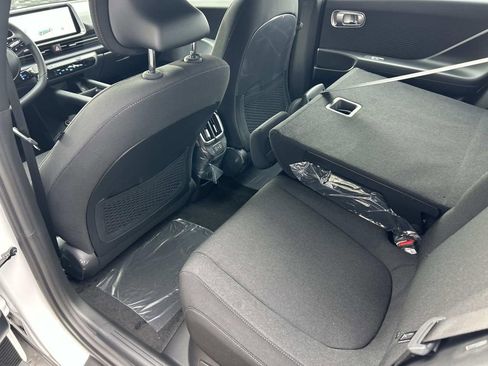 New 2025 Hyundai Ioniq 6 SE image 17