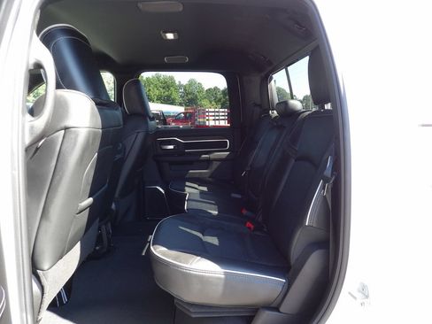 Used 2026 RAM 2500 Laramie AWD/4WD image 34