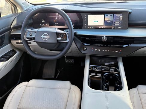 New 2026 Nissan Murano SL image 9