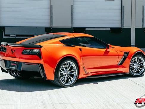 Used 2019 Chevrolet Corvette Z06 RWD image 4
